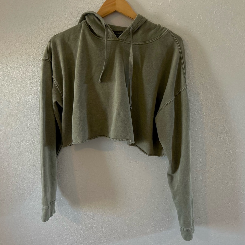 Forever 21 Large Cropped Long Sleeve Fleece Hoodie Drawstring Hood